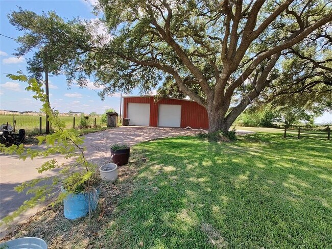 Building Photo - 7502 Katy Hockley Rd