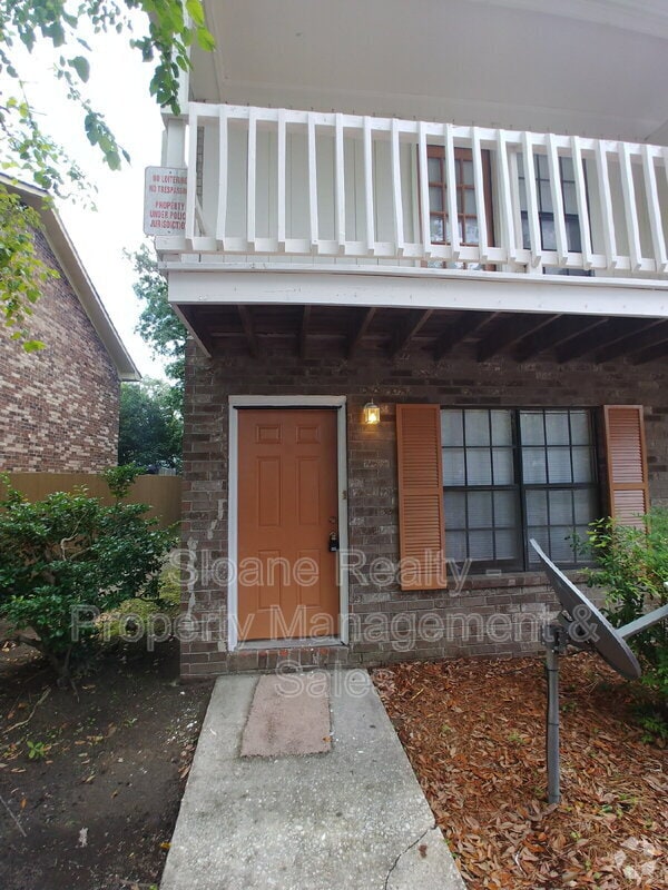 Building Photo - 296 Fleming Rd