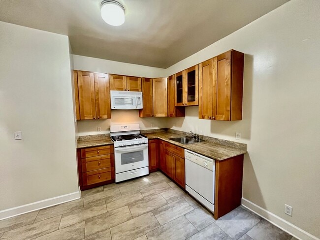 Building Photo - INCREDIBLE, MUST SEE NOE VALLEY TWO BEDROOM!!!