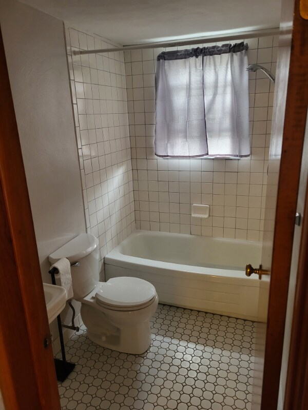 Foto principal - 3409 Watson Blvd