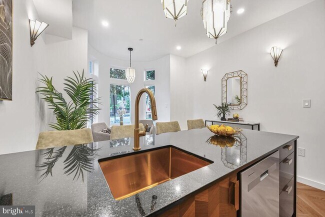 Foto del edificio - 621 Florida Ave NW