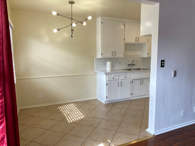 Formal Dining - 3221 W 63rd St