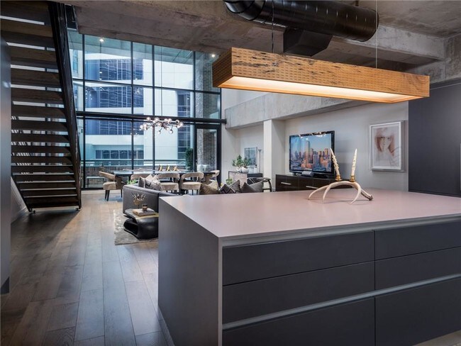 Foto del edificio - 1999 McKinney Ave