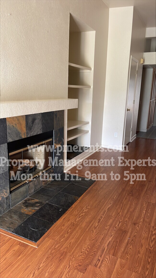 Foto del edificio - 3211 Amberfield Cir