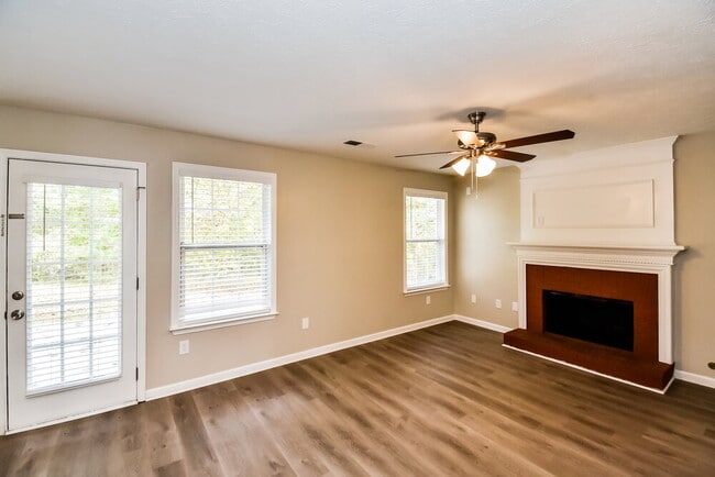 Foto del edificio - 4970 Promenade Dr SW