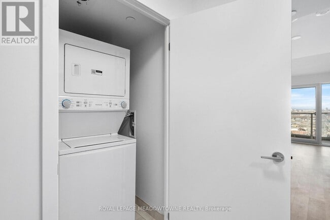 Building Photo - 1010 Sandy Beach Rd