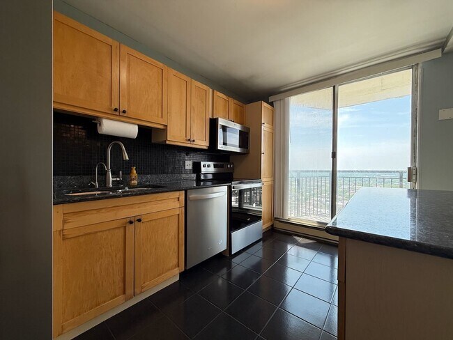 Foto del edificio - 6007 N Sheridan Rd