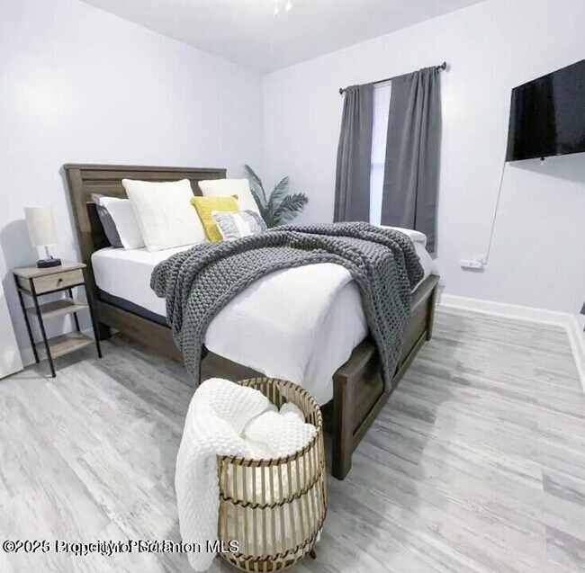 Foto del edificio - 103 Orchard Ln