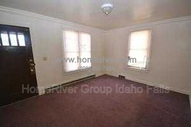 Building Photo - 243 S Water Ave