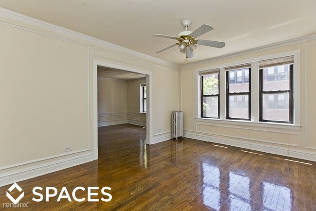 Building Photo - 510 W Addison St