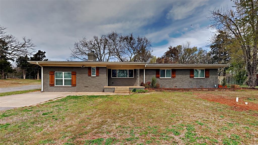 Primary Photo - 1409 E Covell Rd