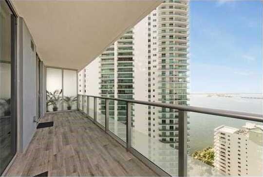 Foto principal - 1300 Brickell Bay Dr