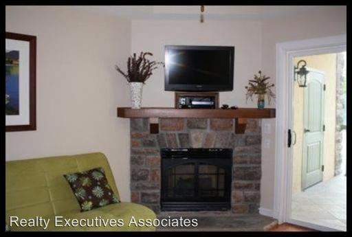 Building Photo - 615 Waterside Cir