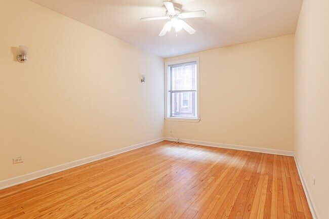 Foto del edificio - 540 W Aldine Ave