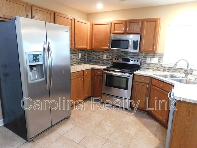 Foto del edificio - 7905 Shiny Meadow Ln