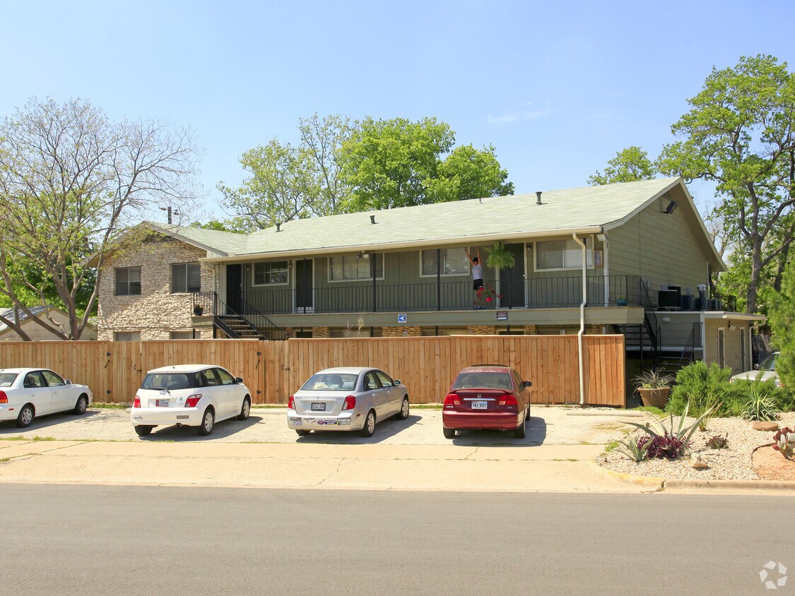 Primary Photo - Mayfair Terrace Apartments