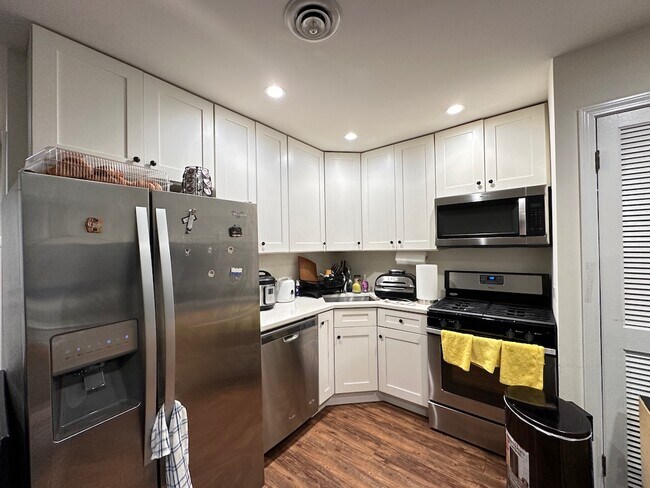 Foto del edificio - 3940 N Pulaski Rd