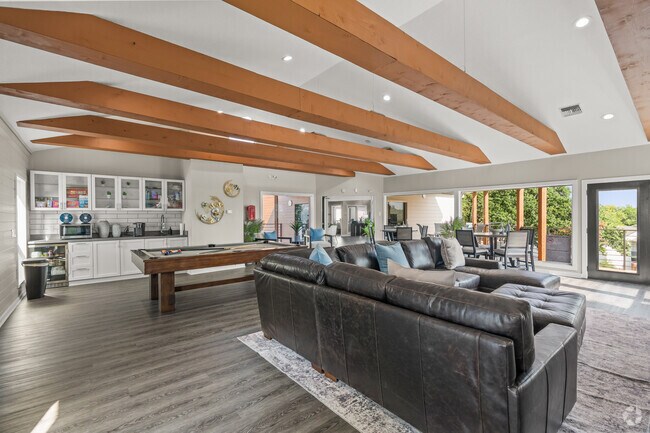 Casa club - The Carmin