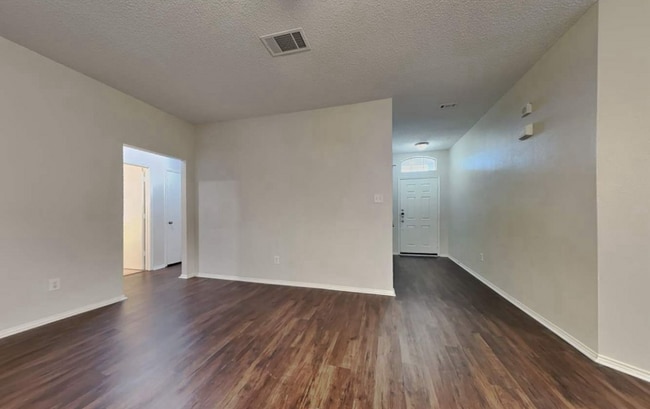 Building Photo - 344 McMurtry Dr