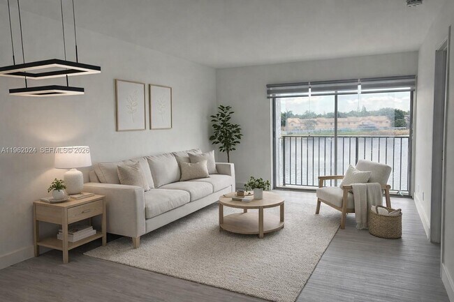 Foto del edificio - 8560 N Sherman Cir