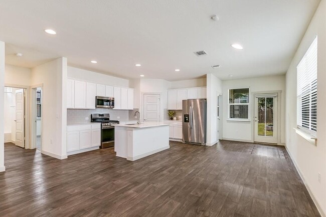 Building Photo - 4701 Canongate Dr