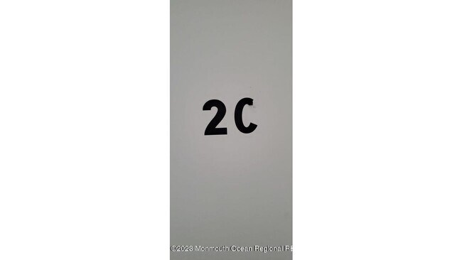 Foto del edificio - 37 E Front St