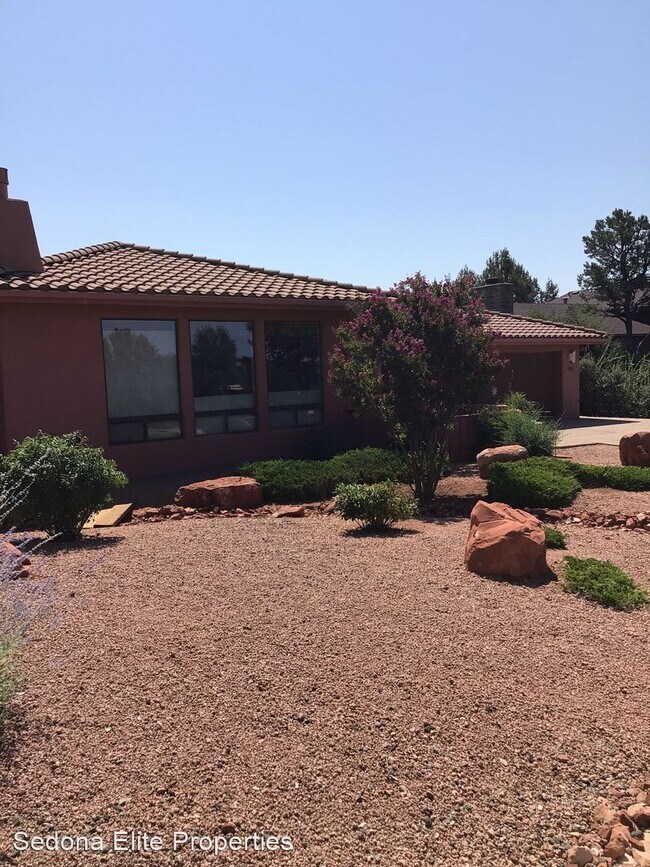 Building Photo - 3 br, 3 bath House - 305 Zane Grey Drive