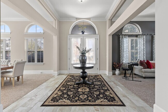 Foto del edificio - Luxury Waterfront Pool Home in Laureate Park | 4BR + Water Views