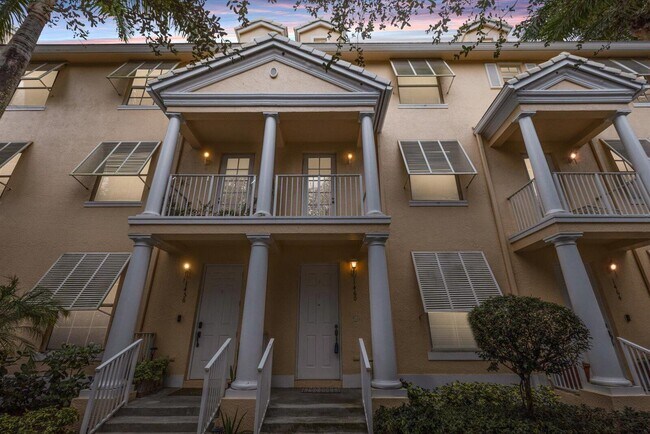 Foto del edificio - 1460 Corbison Point Pl