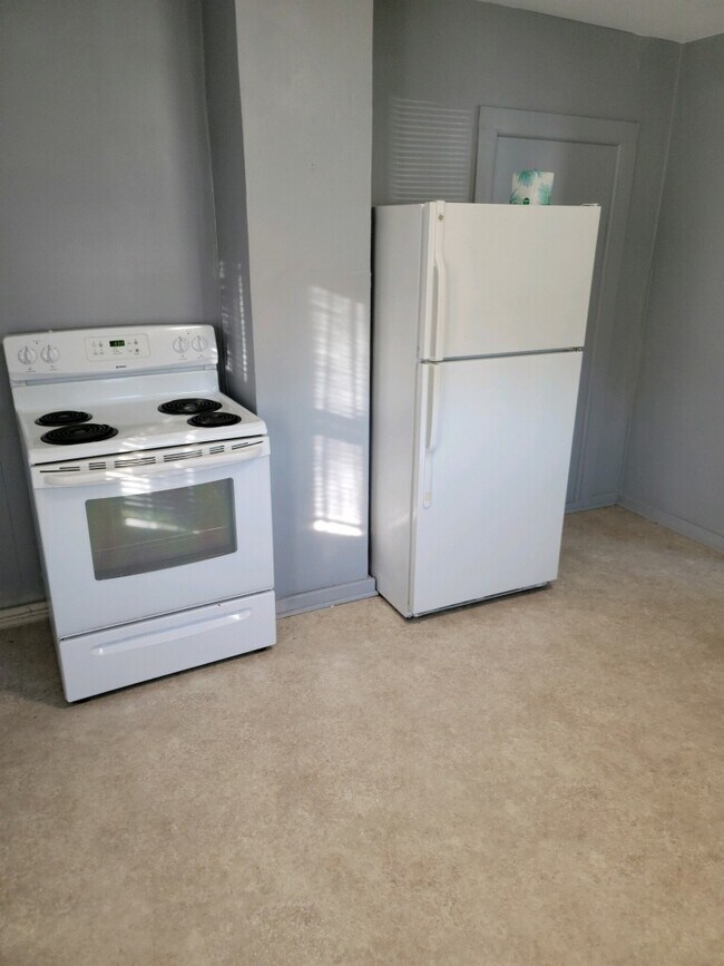 Cocina - 410 Ramsdell St