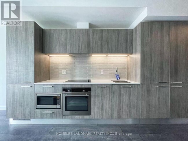 Building Photo - 3 Gloucester St