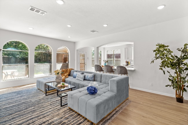 Building Photo - 3414 Hansford Pl