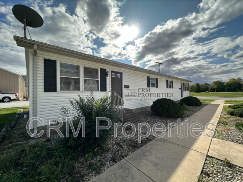 Foto principal - 728 S Lindsay St