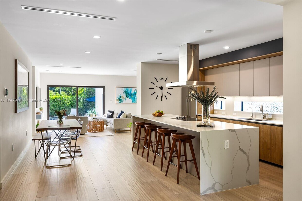 Foto principal - 1520 SW 12th Ave