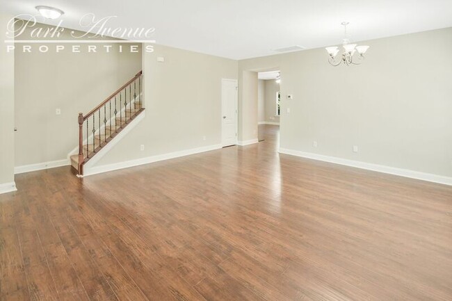 Foto del edificio - 7038 Evanton Loch Rd