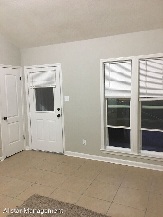 Foto principal - 2 br, 1 bath House - 491 Riley Street