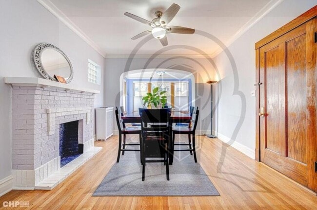 Foto del edificio - 3 bedroom in CHICAGO IL 60618