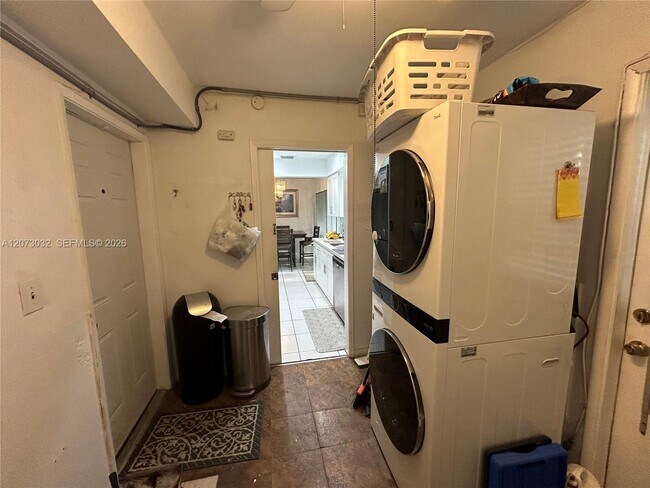 Foto del edificio - 571 SW 29th Terrace