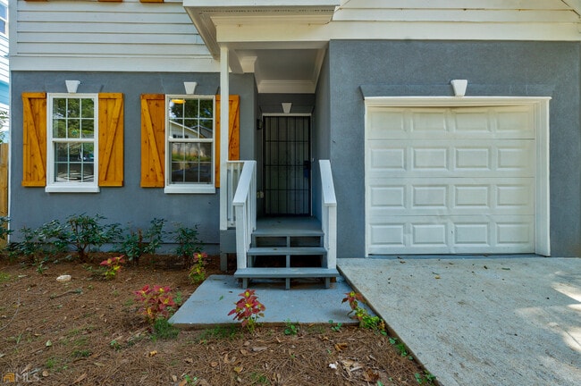 Foto del edificio - 1040 Hubbard St SW