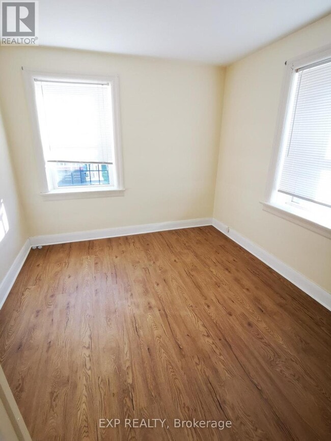 Building Photo - 348 Dufferin Ave