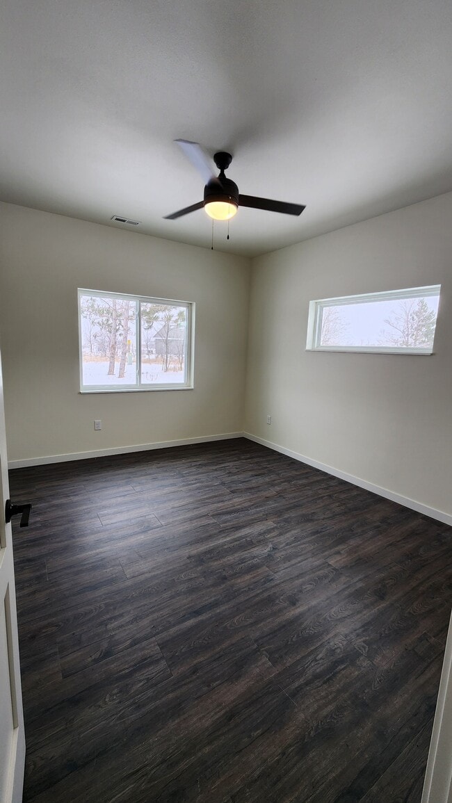 Building Photo - 812 7th St SW