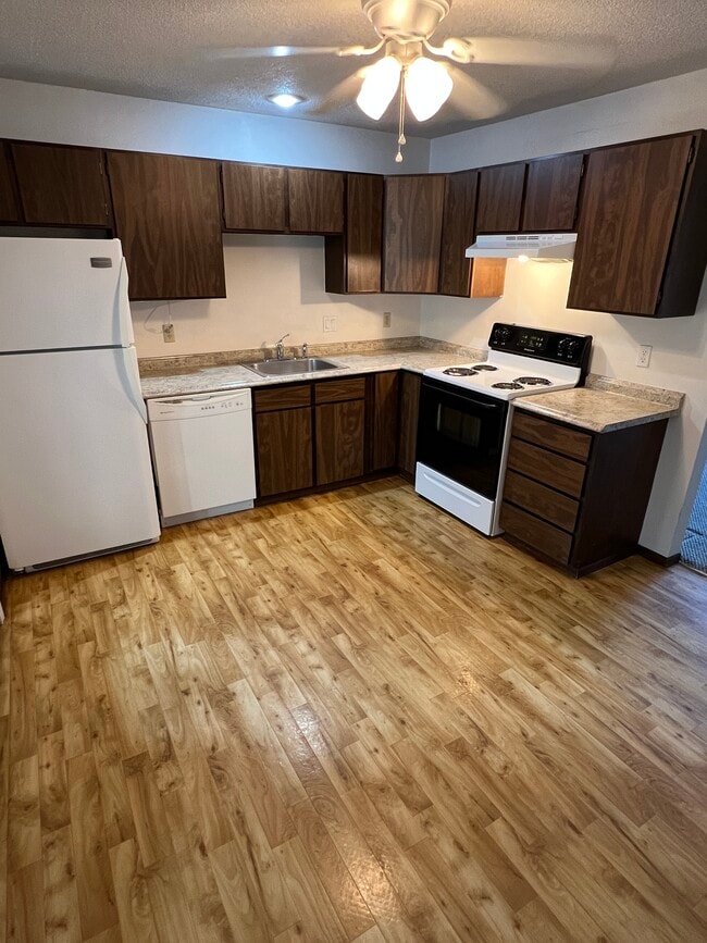 Building Photo - 161 Indian Trail Rd