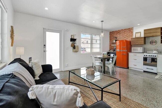 Foto del edificio - 430 N K St