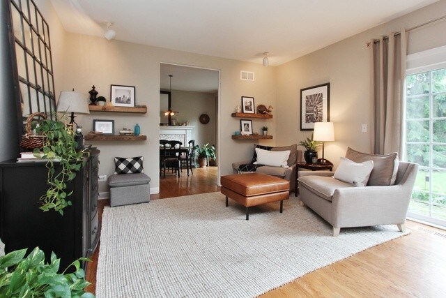 Foto del edificio - 128 E Woodland Rd