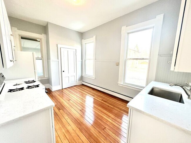 Foto del edificio - 21 Day Ave