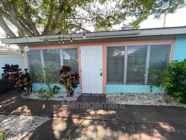 Building Photo - 341 78th Ave