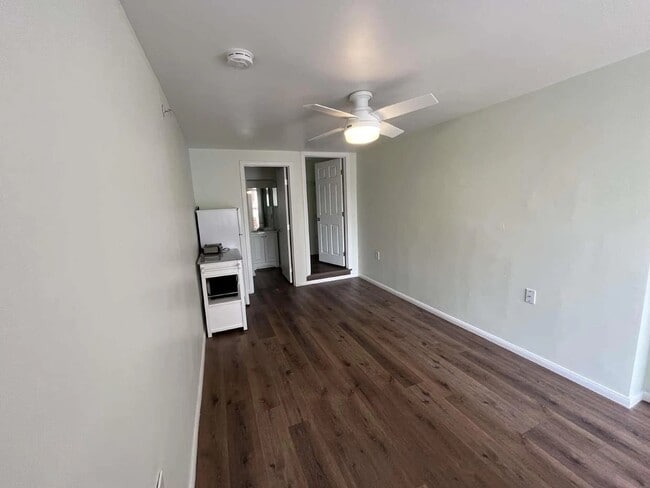 Interior Photo - 732 E. Santa Clara St.