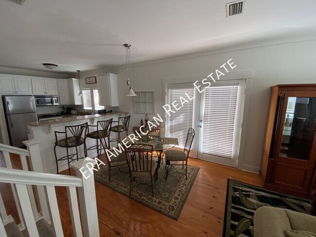 Building Photo - FULLY FURNISHED!