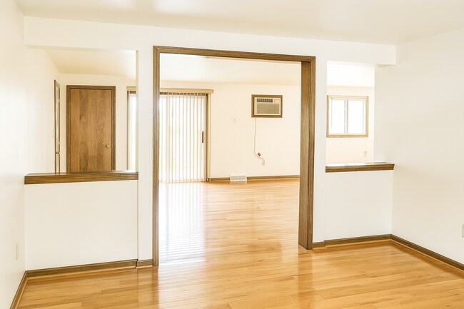 Foto del edificio - 6878 Nickis Ln