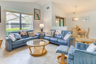 Building Photo - 11651 Pointe Cir